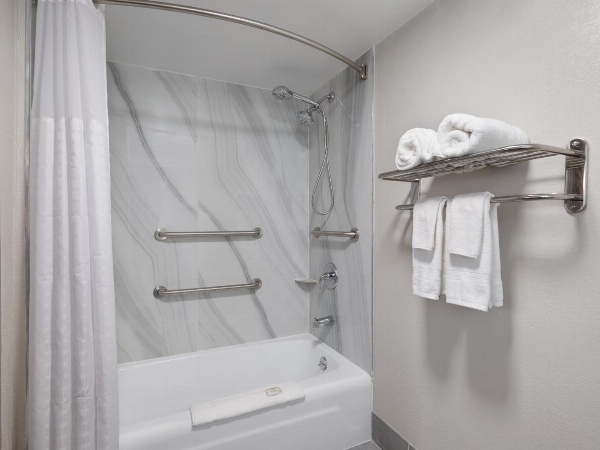 Days Inn by Wyndham Montgomery I-85 image 33